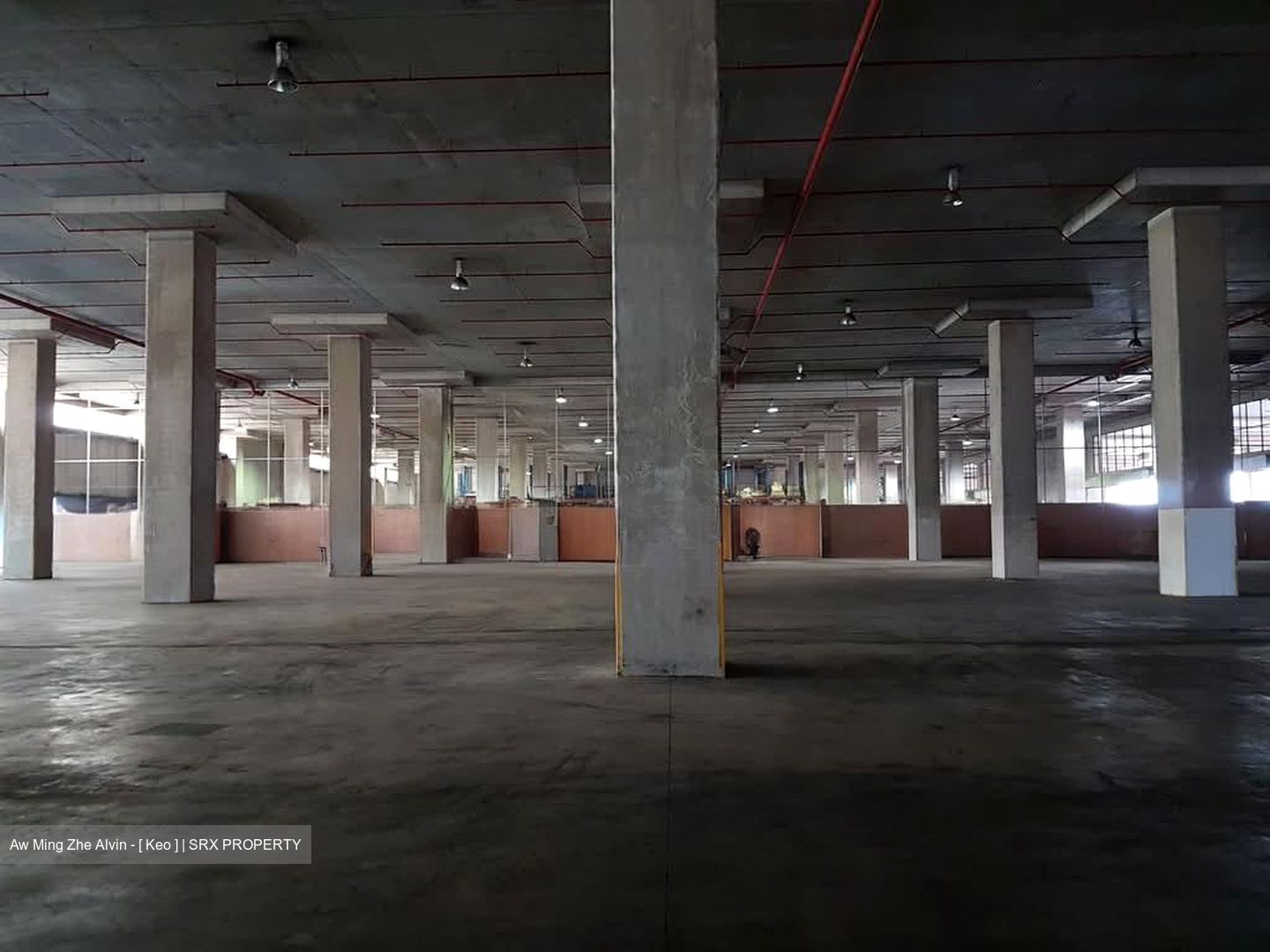 Jurong Industrial Services Centre (D22), Warehouse #566903591